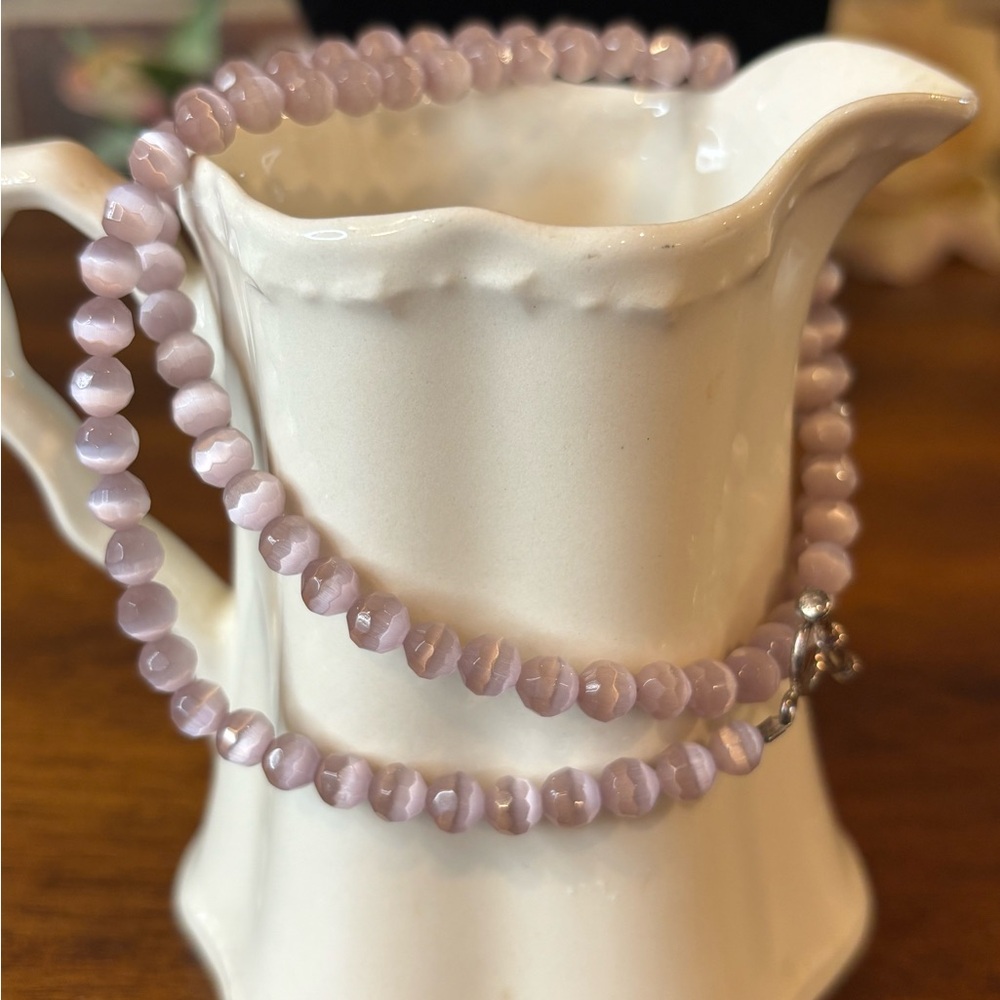 Chic Lilac Glass Beaded Necklace size 20 inches long. Excellent Used Condition.